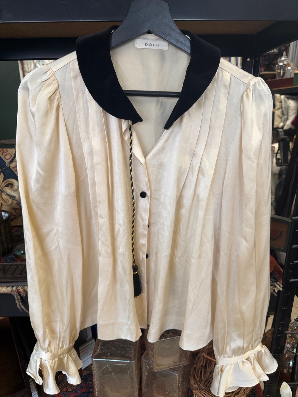 Doen Silk & Cotton Blouse with Black Silk Collar